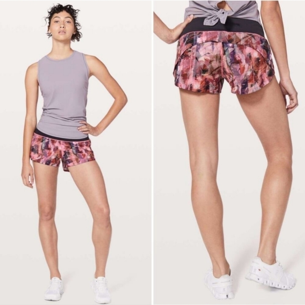 Lululemon speed up 2.5" shorts - Picture 8 of 8